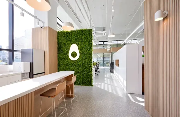 사무실휴게공간인테리어 회사 아이덴티티를 살린 공간연출